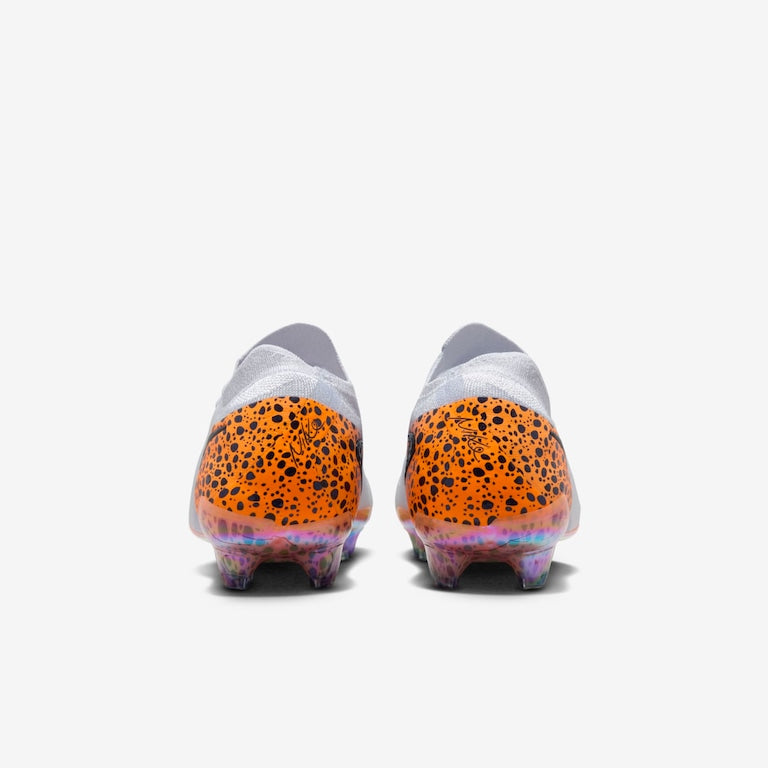 Chuteira Nike Phantom GX II Elite Campo Electric