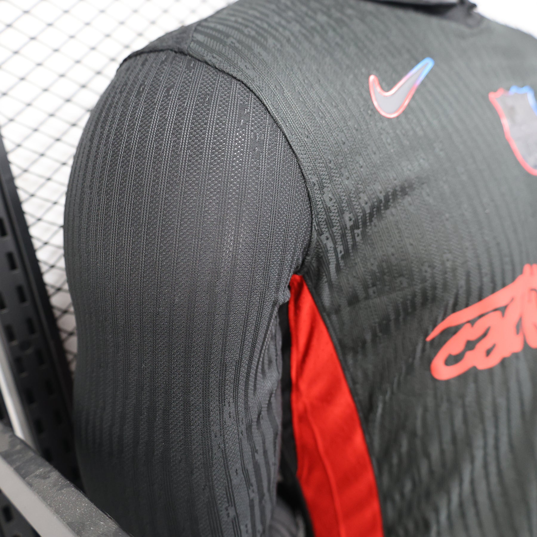 Camisa Barcelona ll Edição especial Travis Scott 24/25 Manga Longa - Masculina - Preta