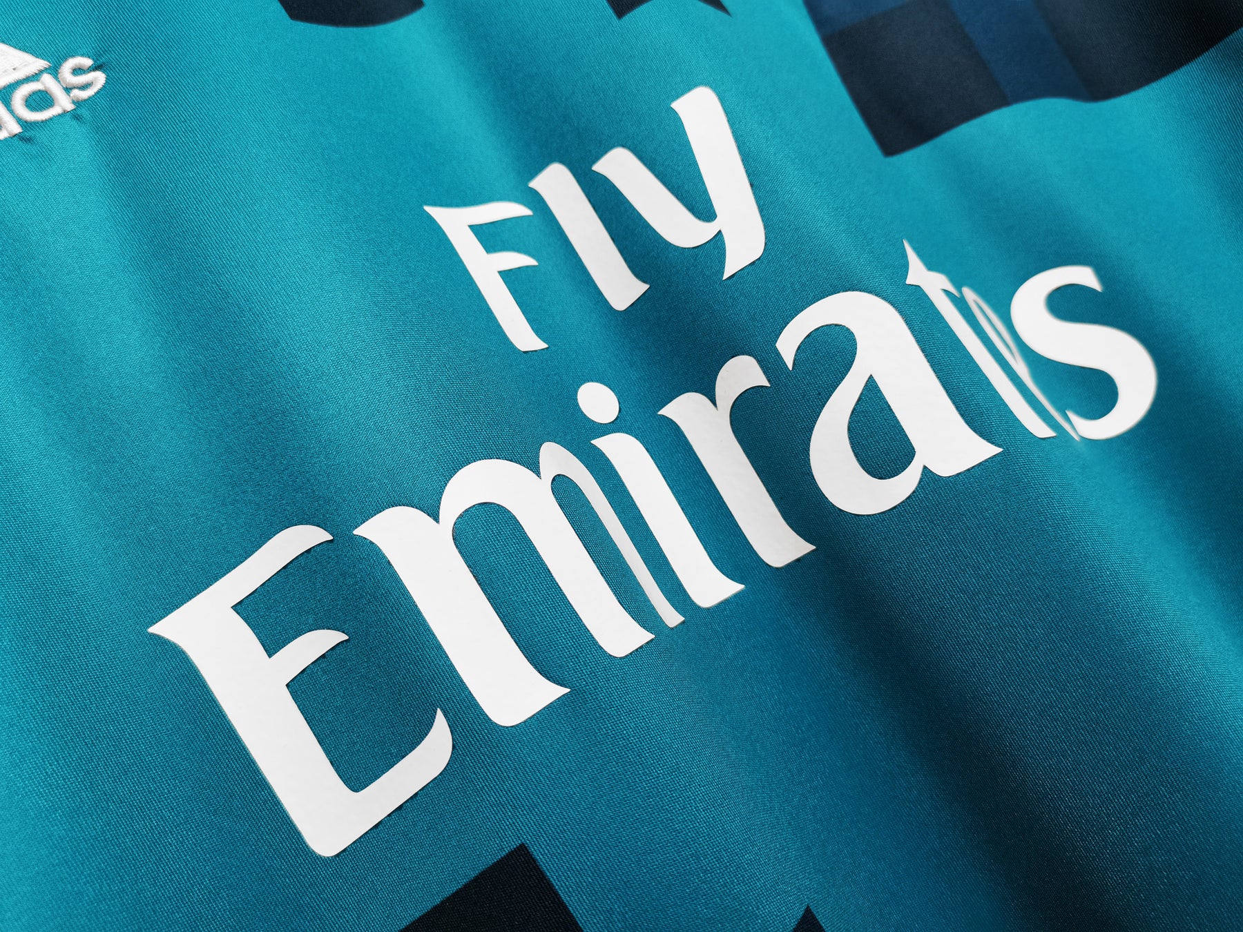 Camisa Real Madrid 2017/18 - Versão Retrô Masculino - Azul