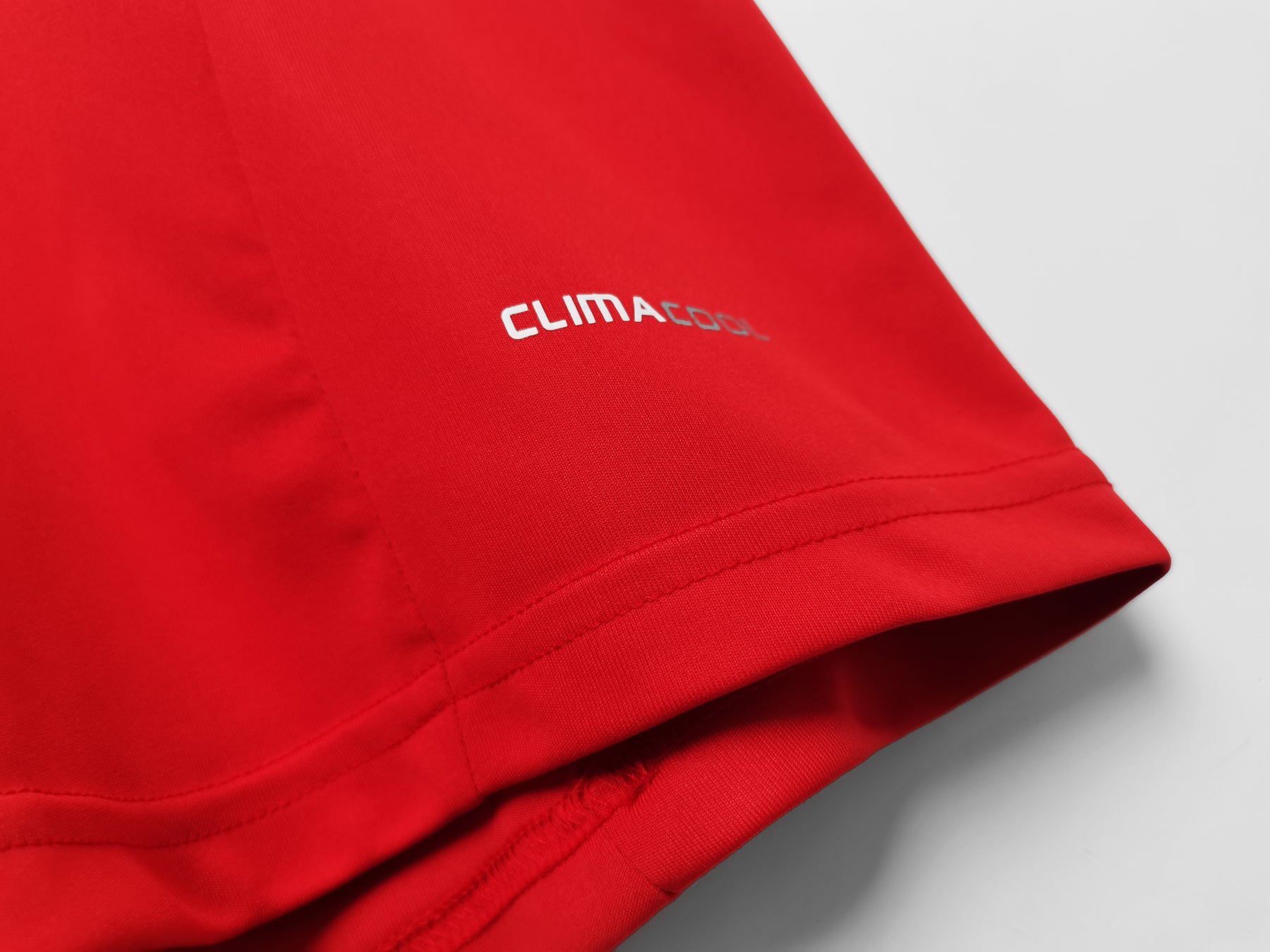 Camisa Real Madrid 2011/12- Versão Retrô Masculino - Vermelha