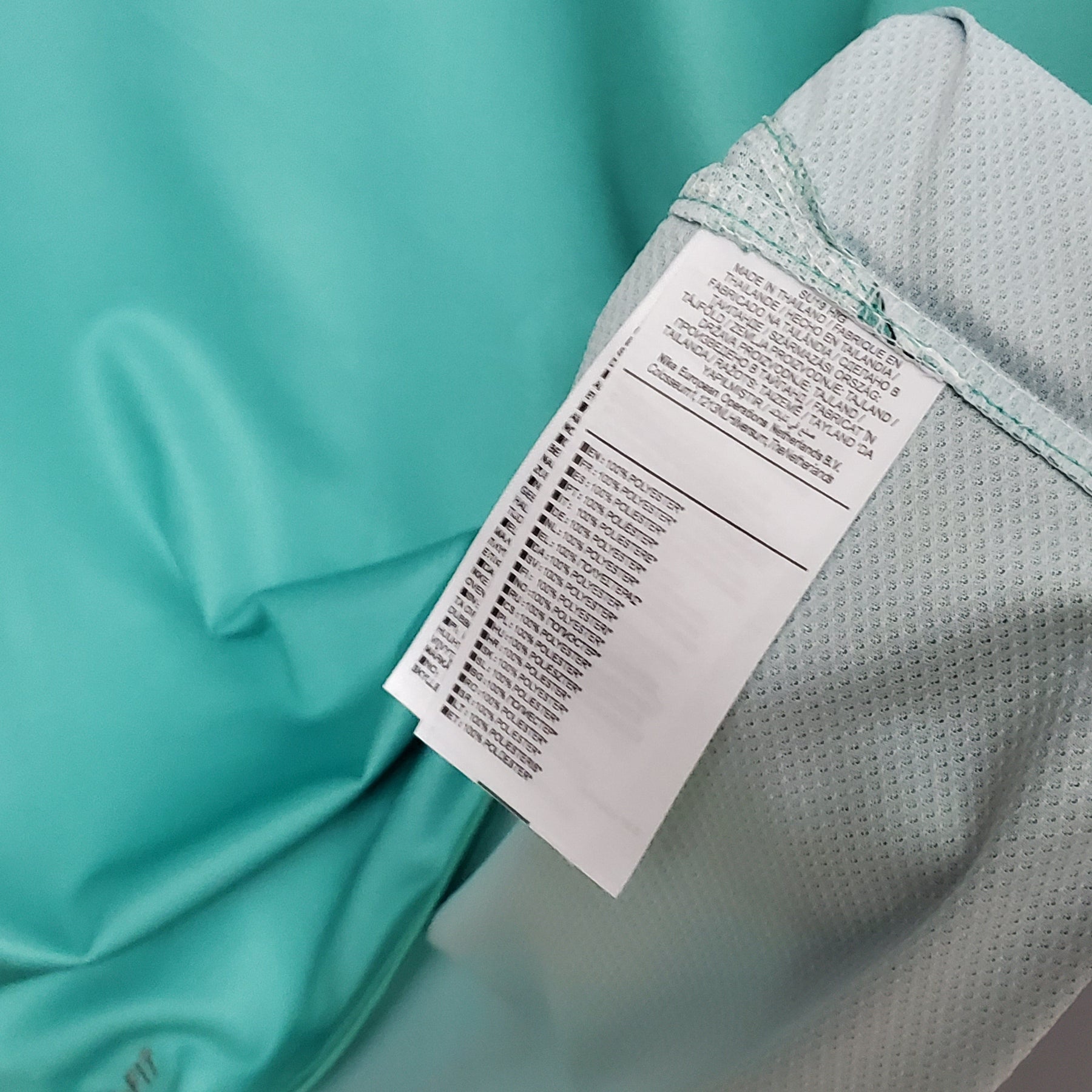 Camisa Retrô Barcelona Away 10/11 - Verde Água | Edição Icônica e Memorável