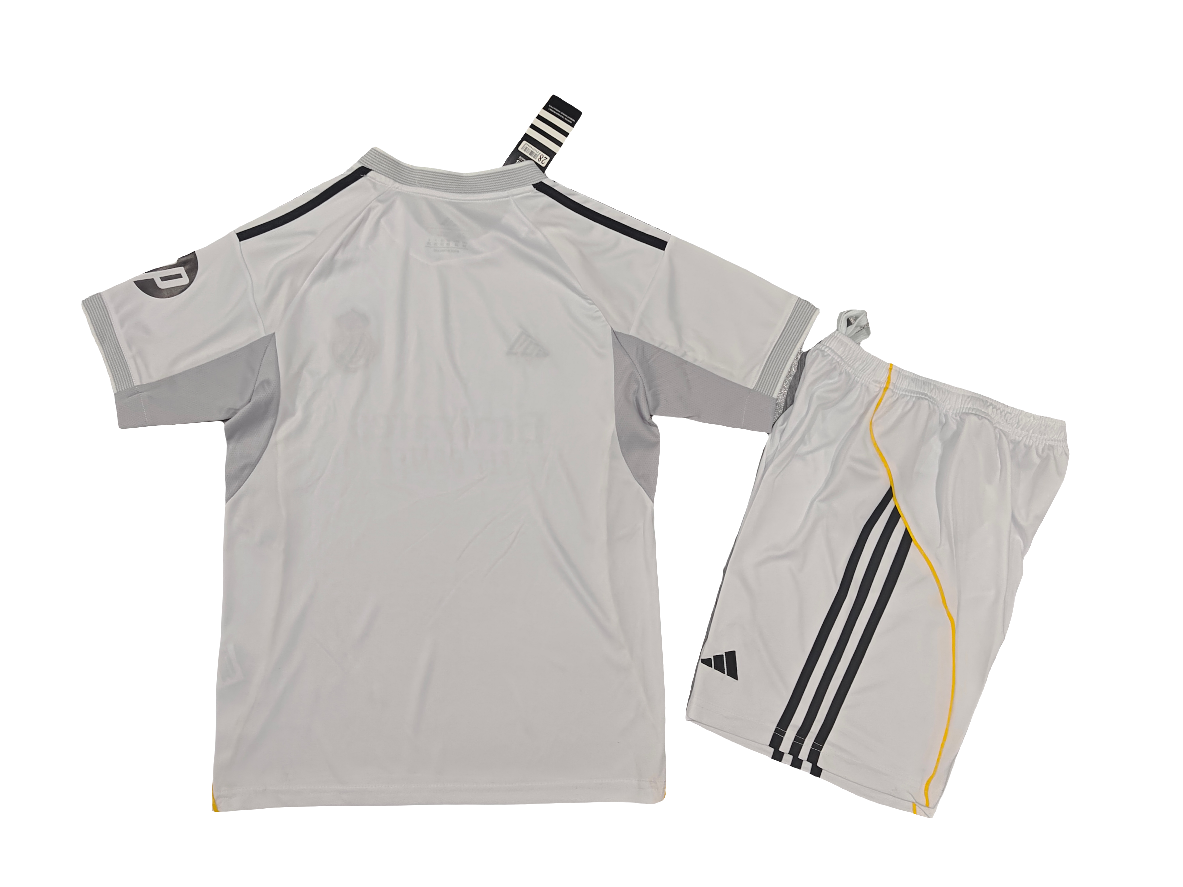 Kit Infantil Real Madrid l 25/26 Adidas - Torcedor - Branco