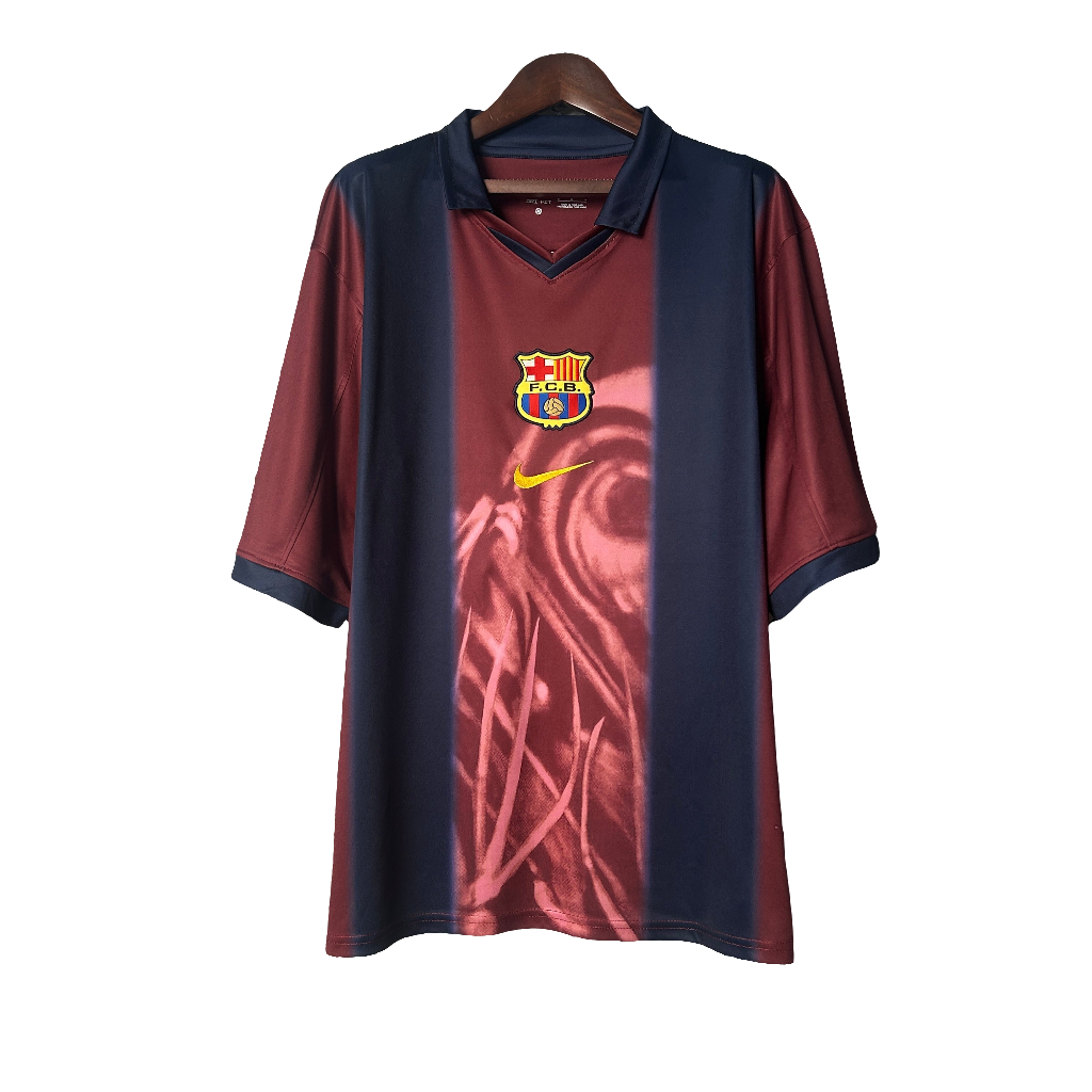 Camisa Retrô Barcelona 2004/05 x Travis Scott - Edição Especial 2025