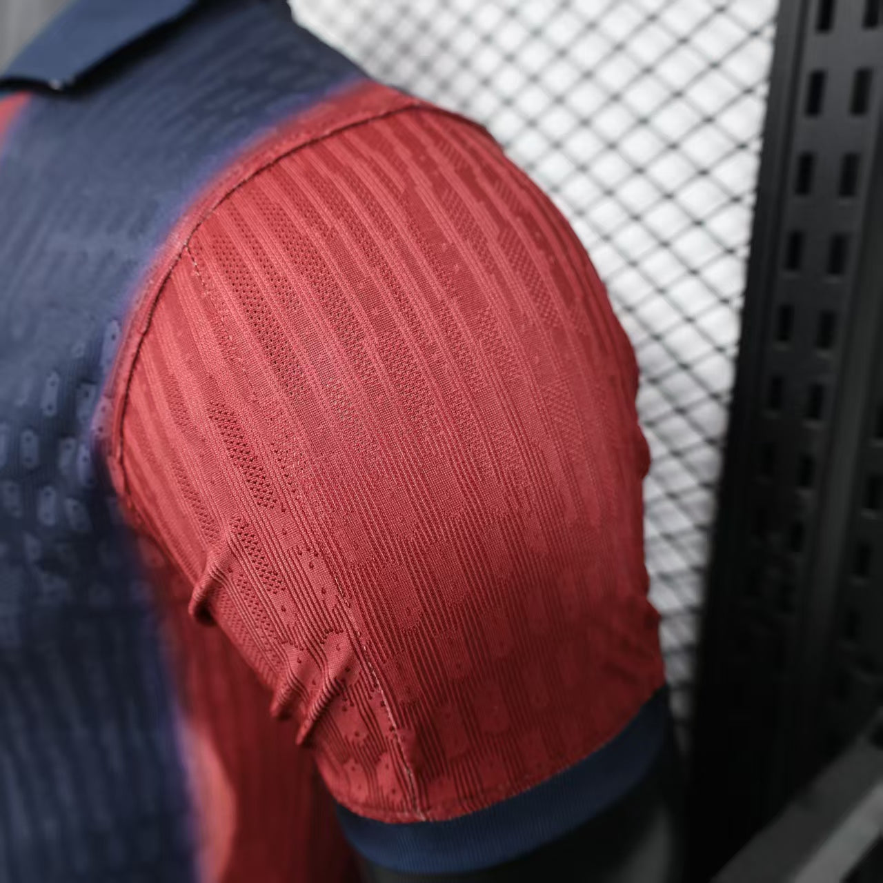 Camisa FC Barcelona Retrô 2000/01 Home Skeleton - Versão Jogador Masculina