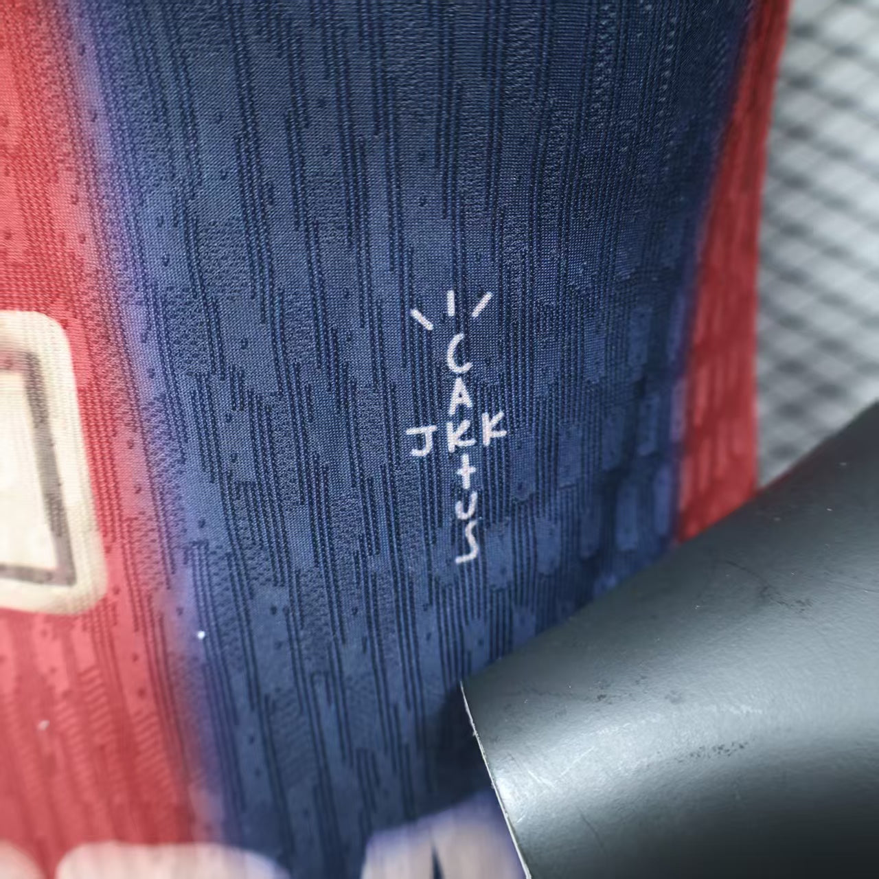 Camisa FC Barcelona Retrô 2000/01 Home Skeleton - Versão Jogador Masculina