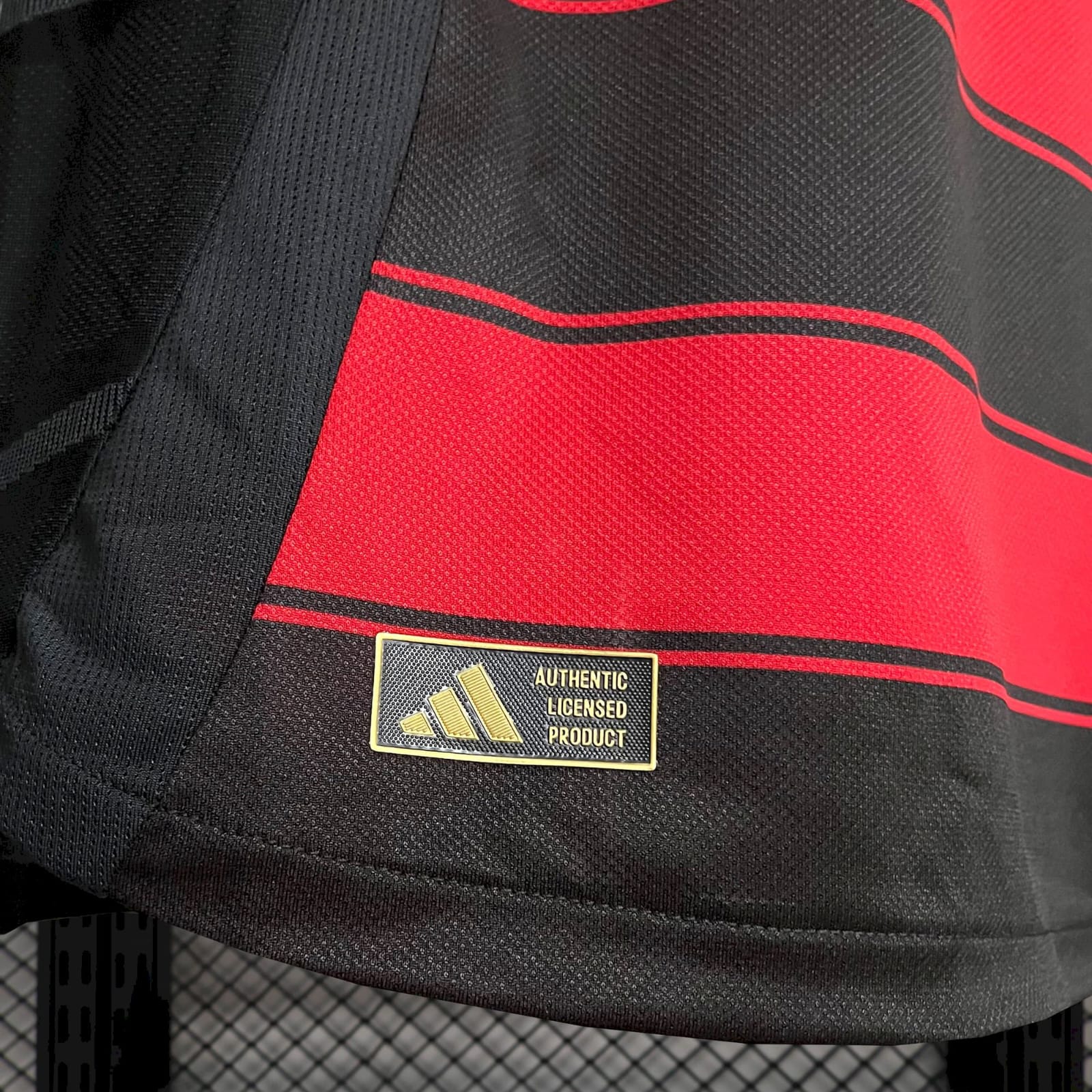 Camisa do Flamengo l 25/26 S/n° Versão jogador Adidas masculina - Preto e vermelho