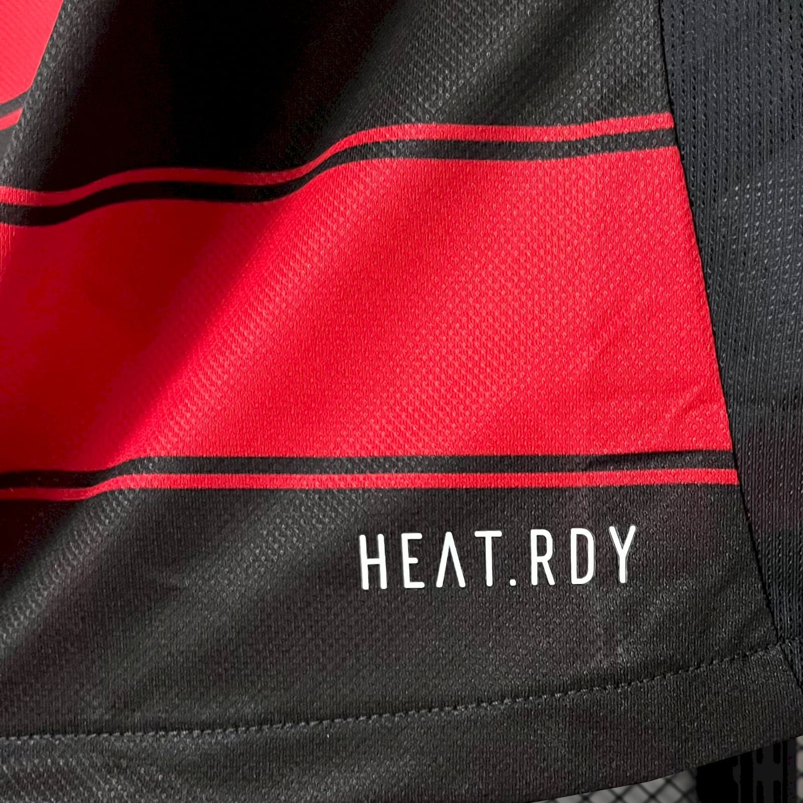Camisa do Flamengo l 25/26 S/n° Versão jogador Adidas masculina - Preto e vermelho