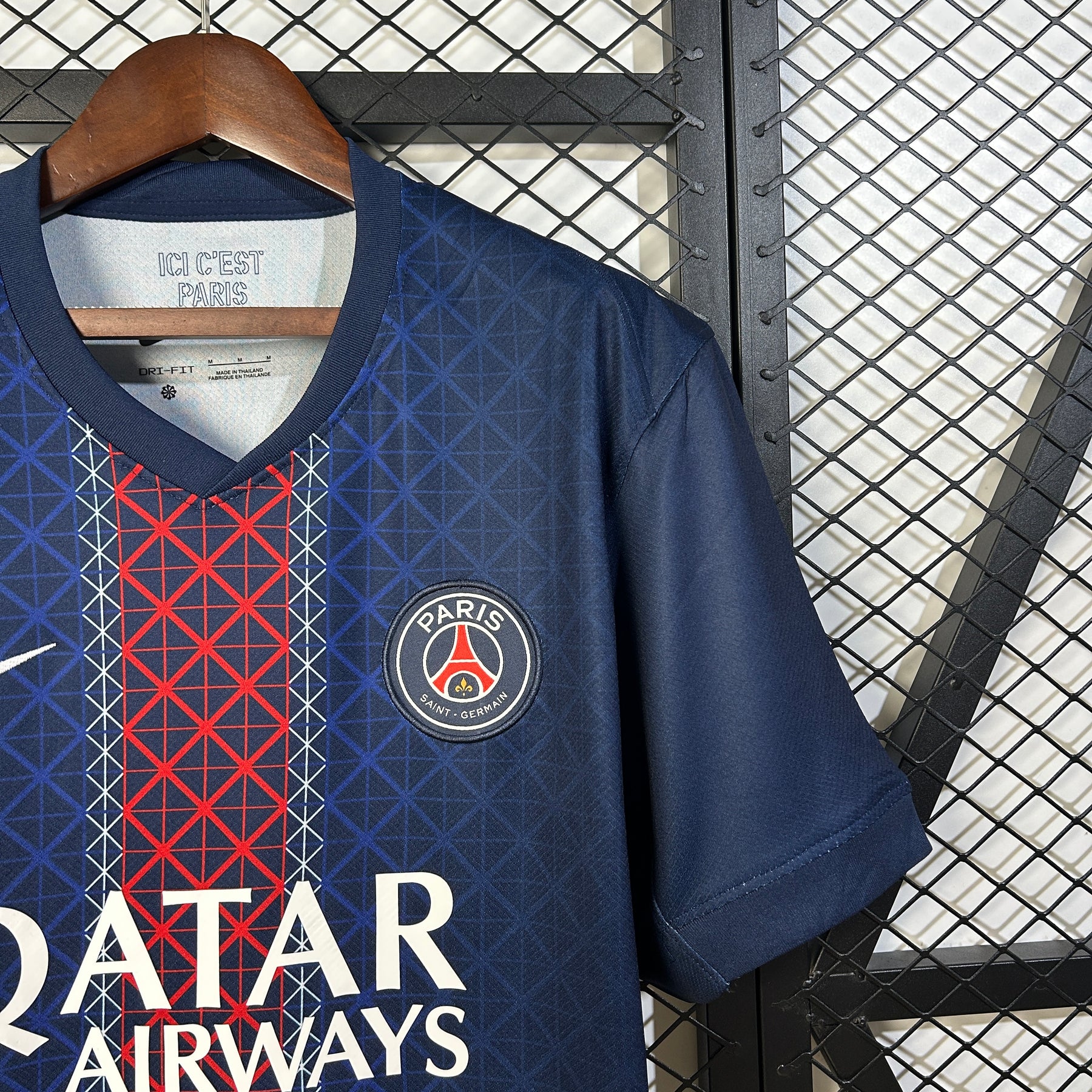 Camisa Paris Saint-Germain 2025/26 Home - Torcedor Pro Masculina - Azul