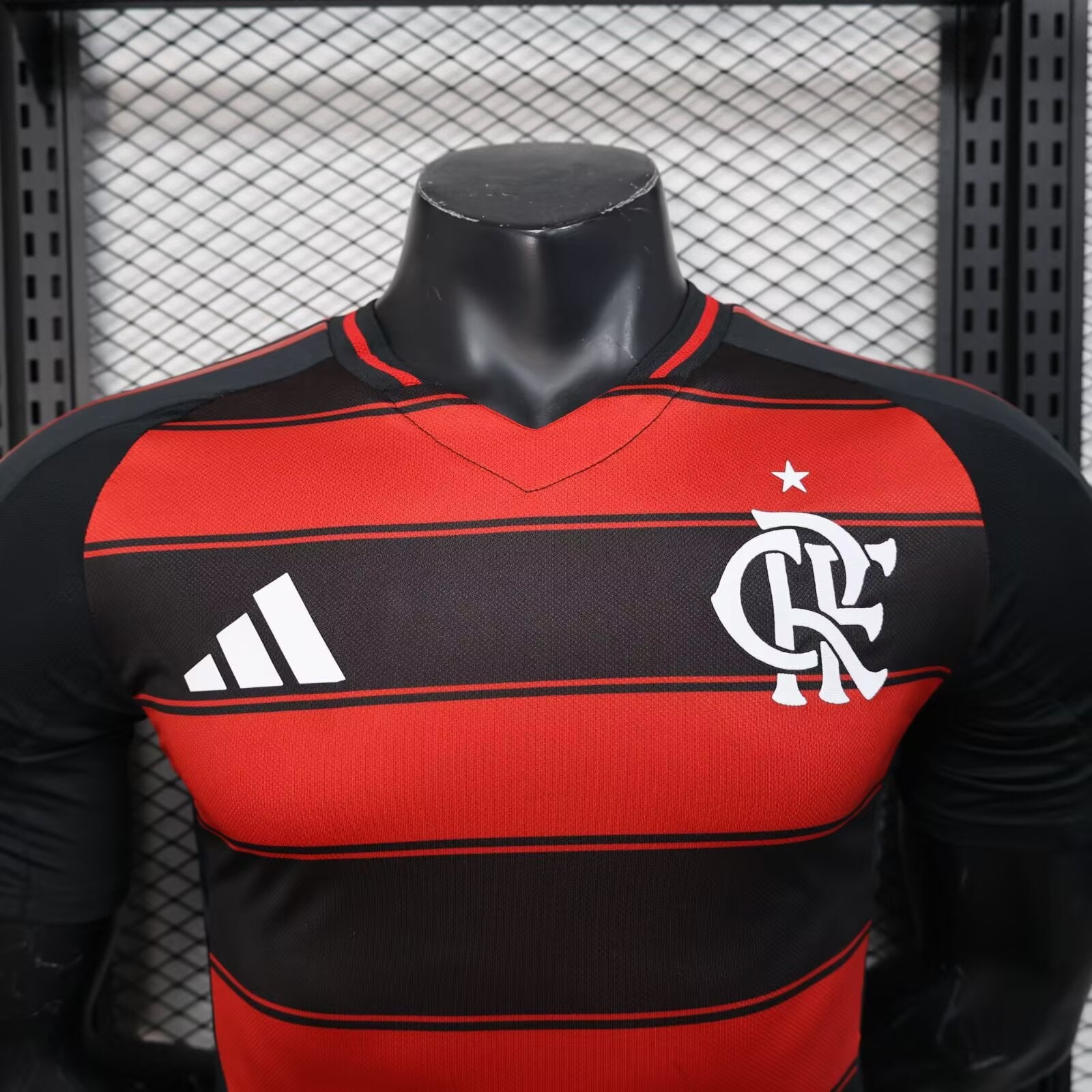Camisa do Flamengo l 25/26 S/n° Versão jogador Adidas masculina - Preto e vermelho