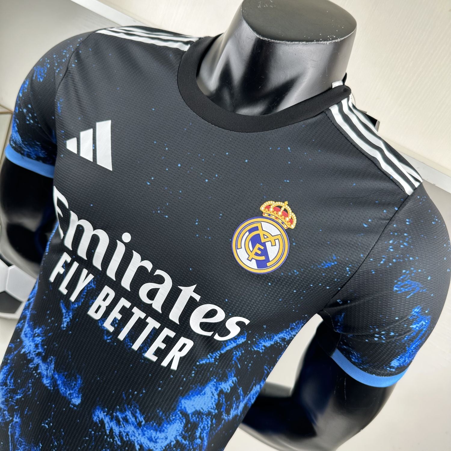 Camisa Real Madrid 2024-25 Edição Especial - Versão Jogador - preto azul