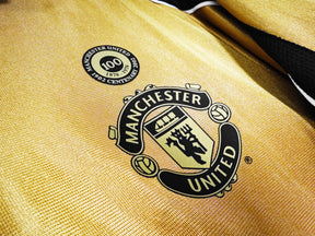 Camisa  Manchester United 2001/02 Dupla face Edição 100 anos - Versão Retrô Masculina - Dourado e Branco