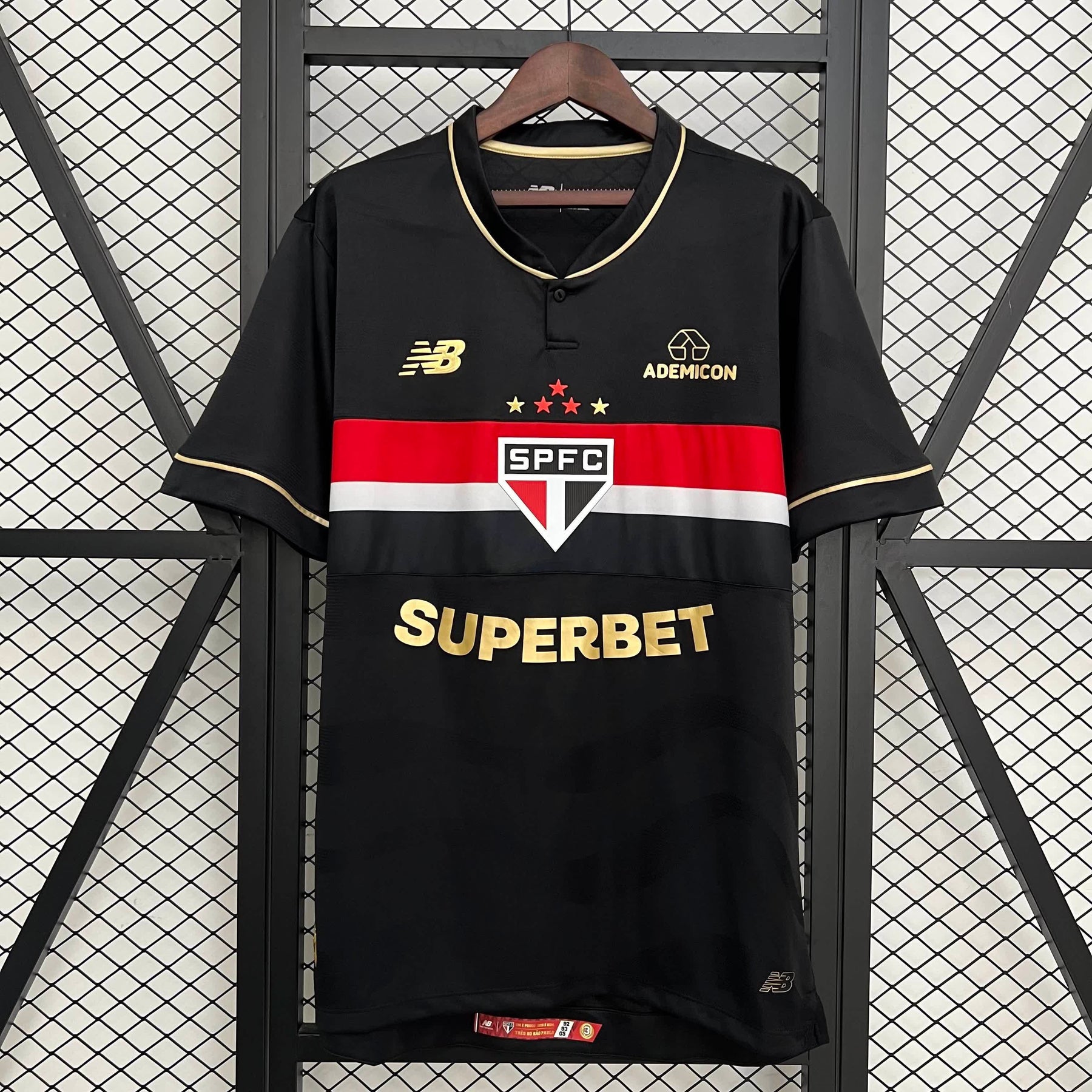 Camisa São Paulo III 25/26 s/n° Torcedor Comemorativa New Balance Masculina - Preto+Vermelho