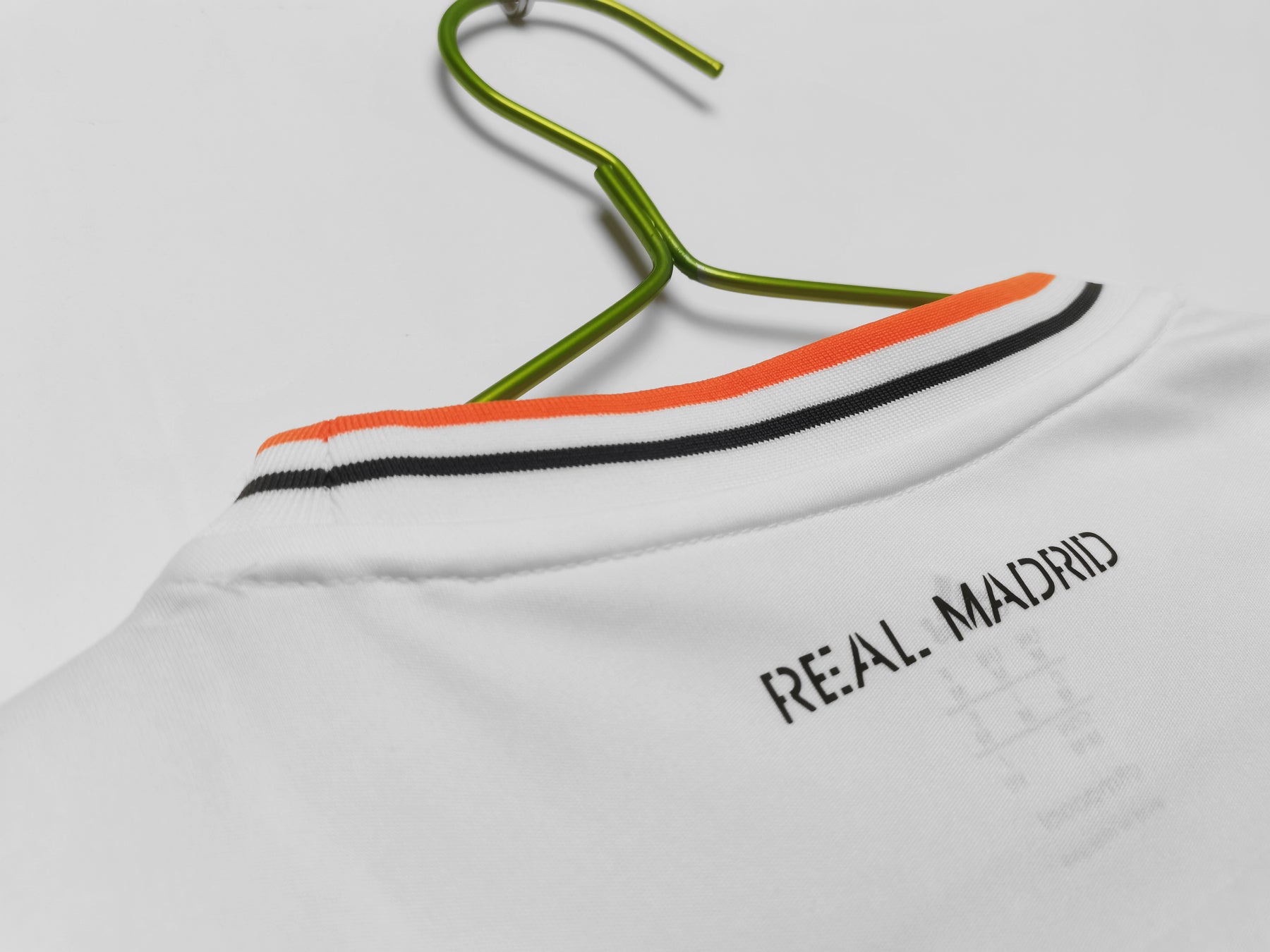 Camisa Real  Madrid 2013/14 - Versão Retrô Masculina - Branca