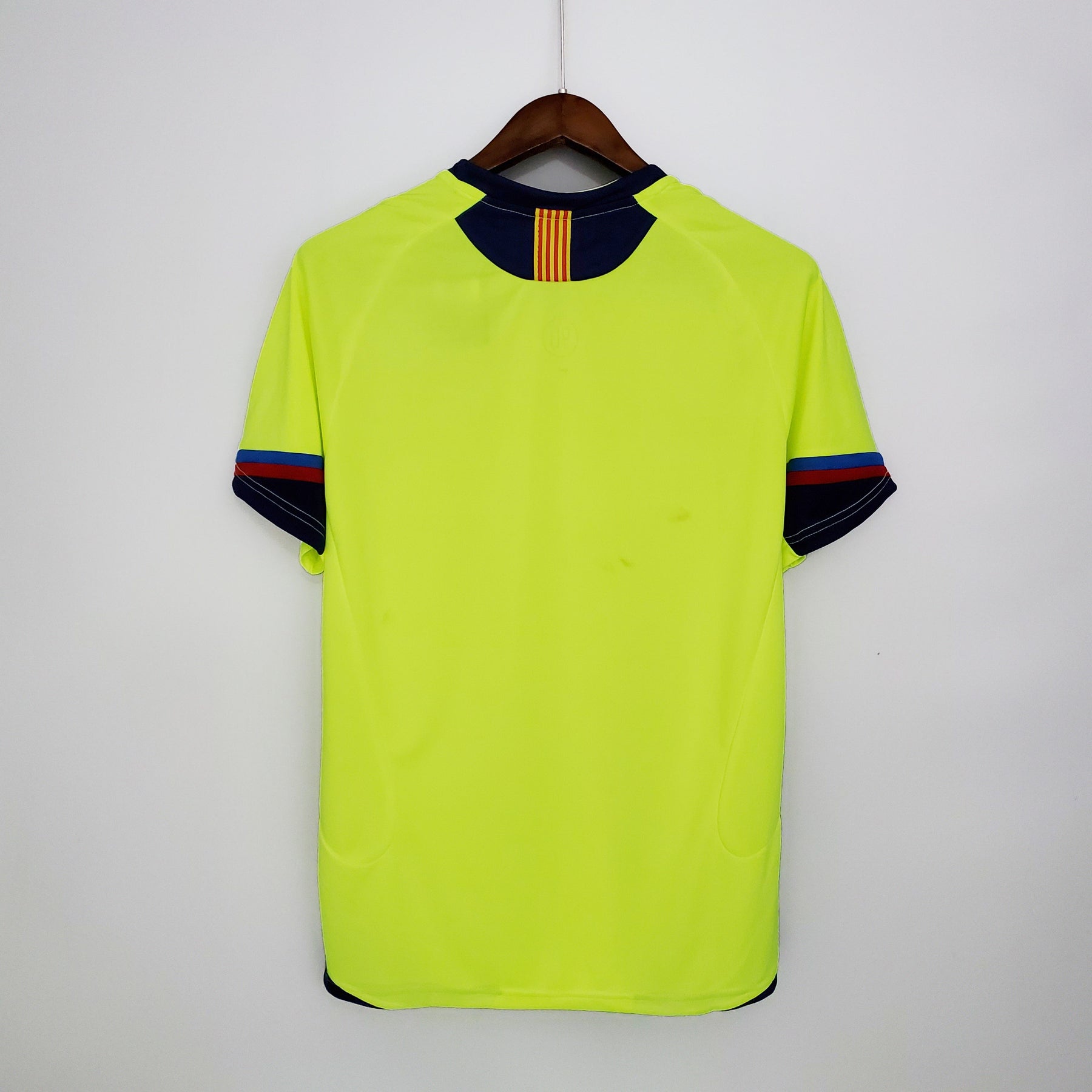 Camisa Barcelona II 05/06 Retrô Masculino - Verde