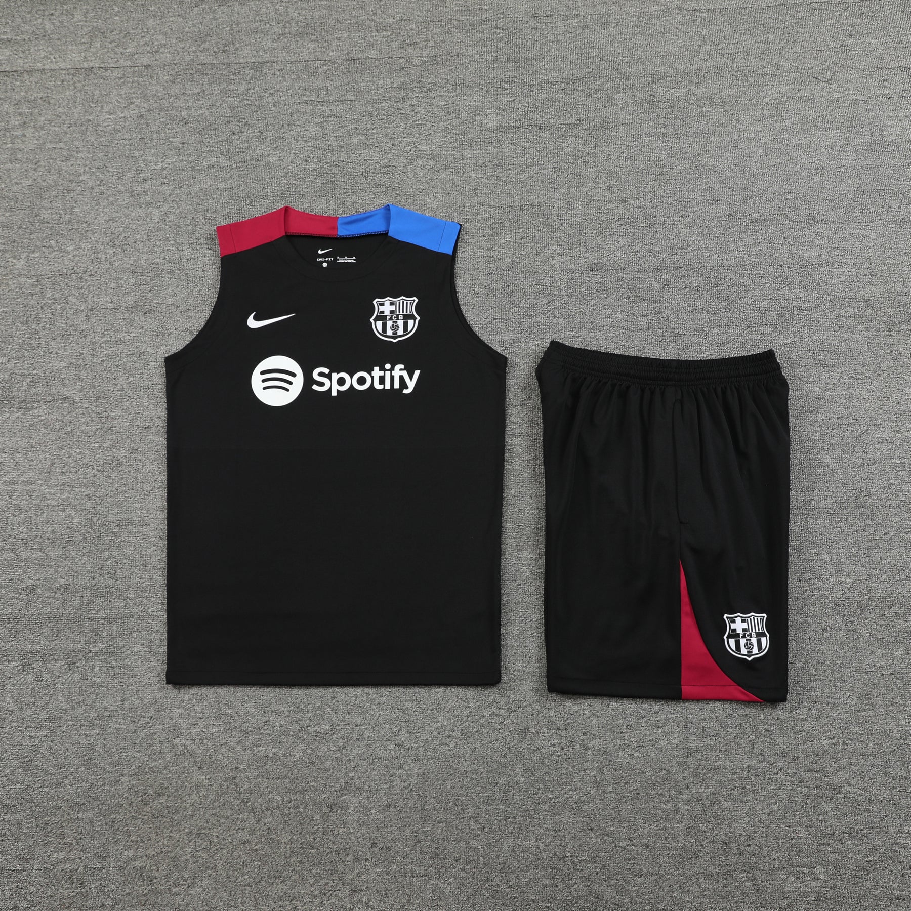 Kit de Treino Barcelona Nike 24/25 Camisa e Bermuda Preto