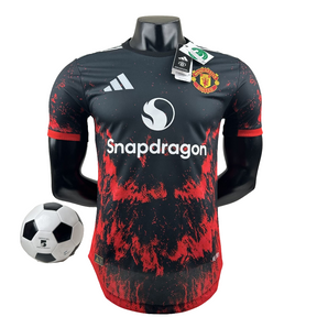 Camisa Manchester United 2024-25 Preto e Vermelho - Versão do Jogador