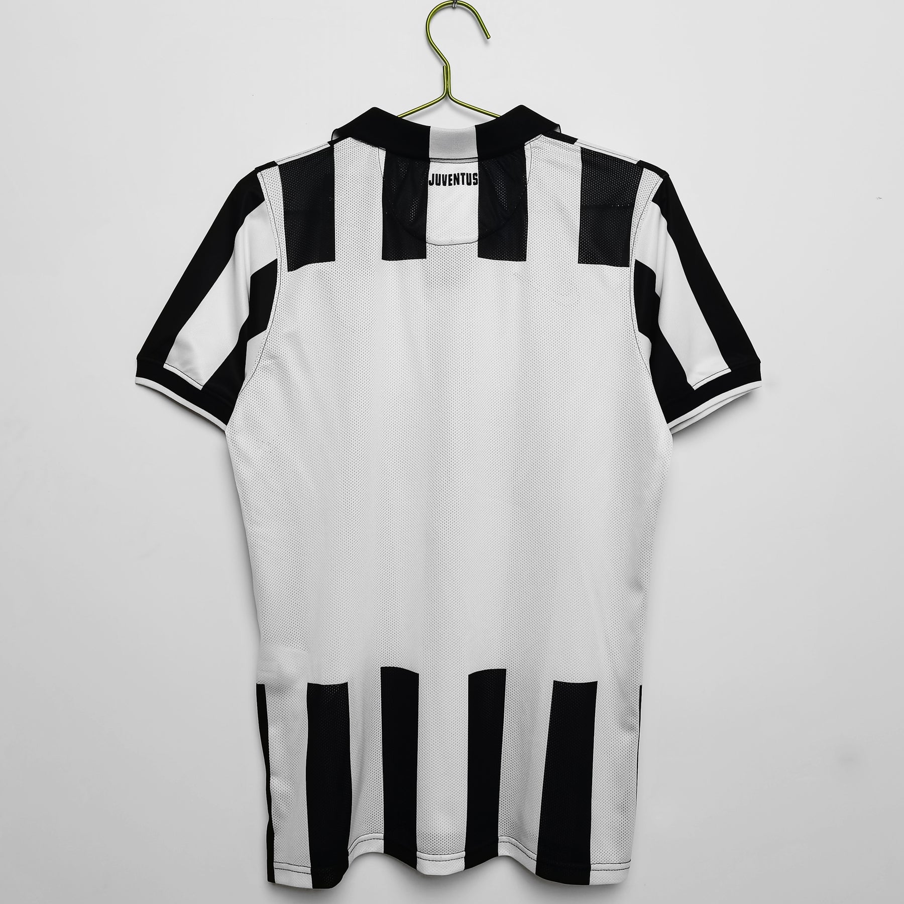 Camisa Juventus 2014/15- Versão Retrô Masculino - Preto e Branco